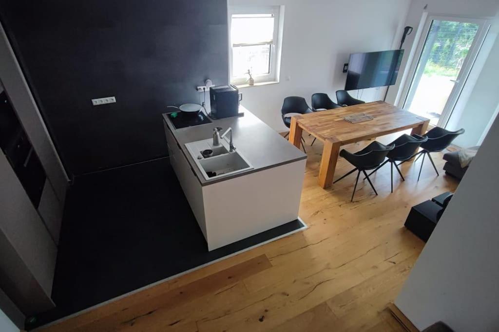 Vakantiehuis Haus 150qm, 3 Etagen, Berlijn